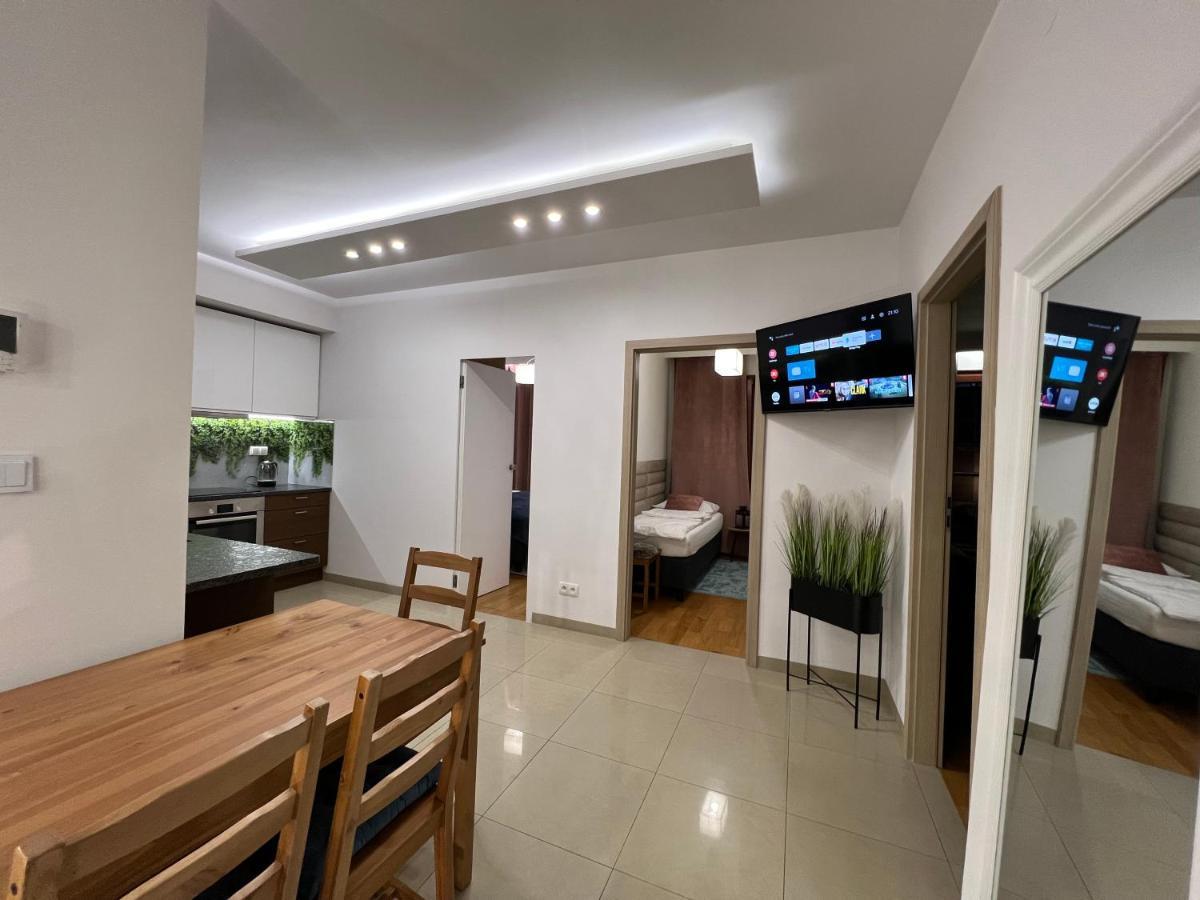 Norblin Apart Varşovia Exterior foto